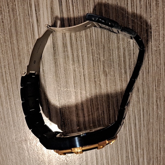 Watch - Picture 3 of 4